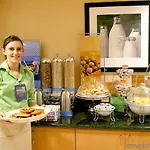 Hampton Inn & Suites Madera 